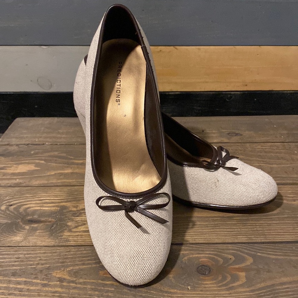 Predictions Pumps Size 8